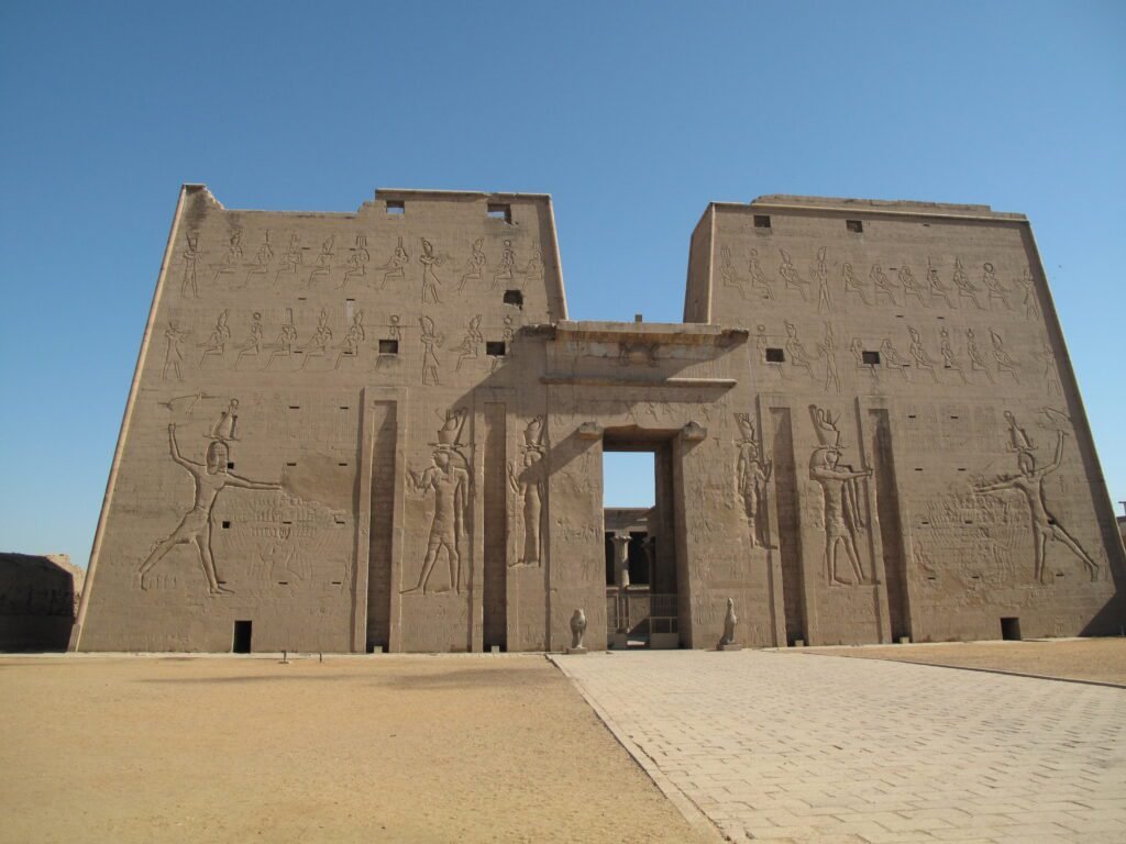 Temple_Edfou_Egypt