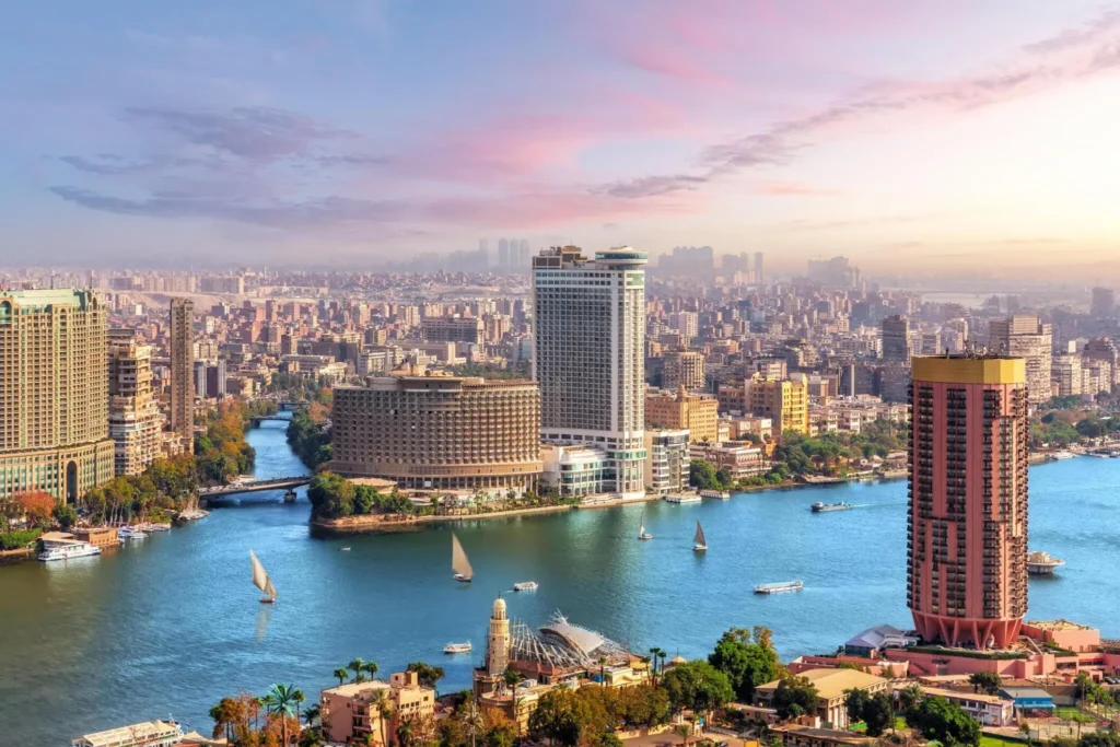 Skyline-over-the-Nile-in-Cairo
